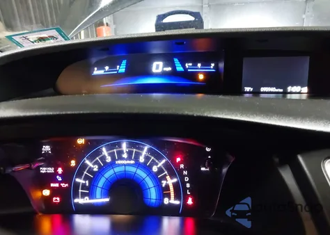 2015 Honda Civic Lx z USA, uszkodzony, nr VIN 19XFB2F54FE220034